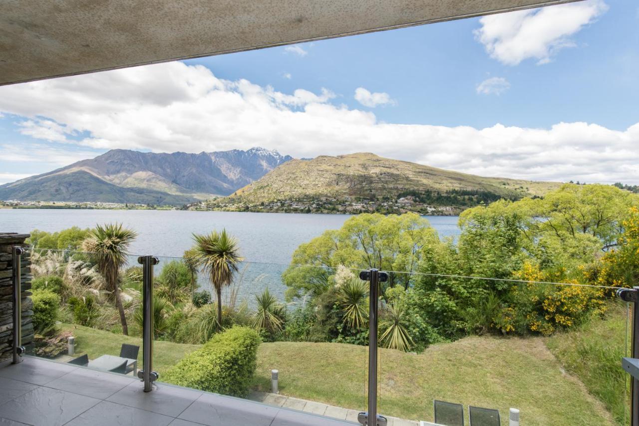 Lakeside Luxury With Spa Queenstown Exteriör bild