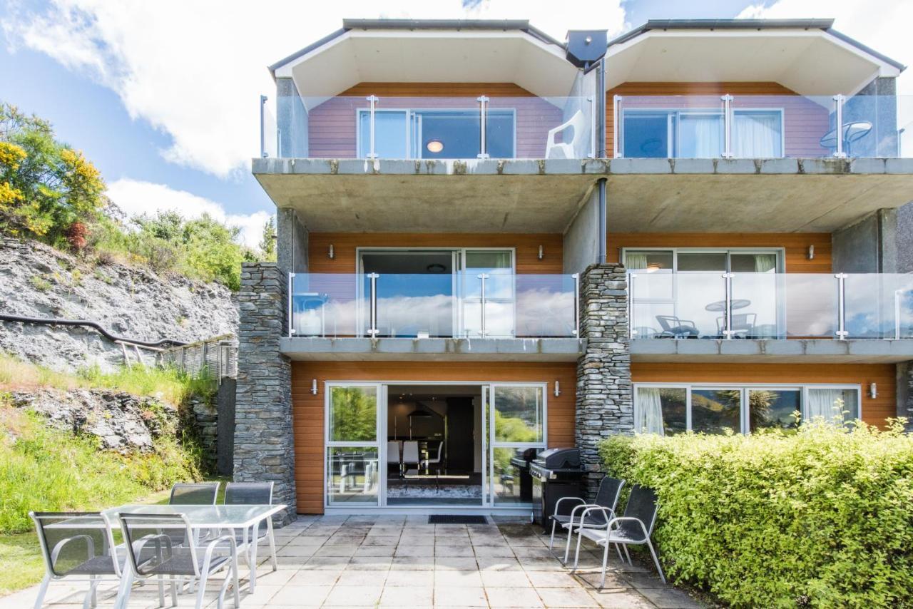 Lakeside Luxury With Spa Queenstown Exteriör bild