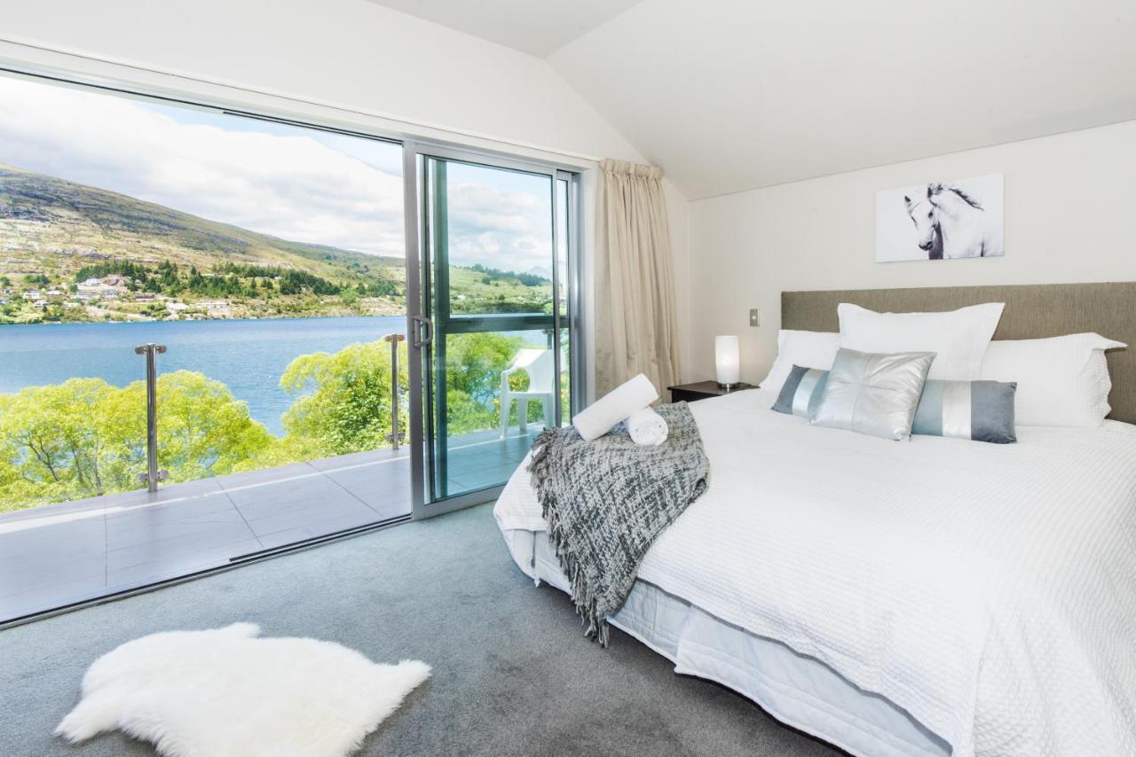 Lakeside Luxury With Spa Queenstown Exteriör bild